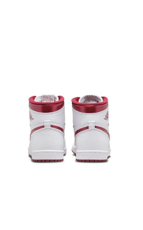 Air Jordan 1 Retro High OG “Metallic Red” - Imagen 2
